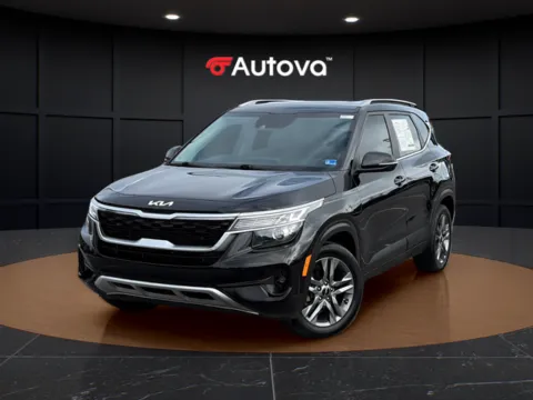 Black 2023 Kia Seltos S for sale in Madison Heights, VA