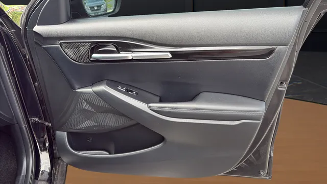 2023 Kia Seltos S - Photo 23