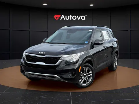Black 2023 Kia Seltos S for sale in Madison Heights, VA