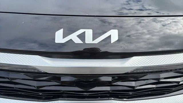 2023 Kia Seltos S - Photo 27