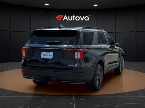 More photos of 2025 Ford Explorer ST-Line at Autova - Madison Heights, VA