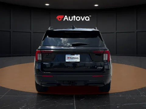 More photos of 2025 Ford Explorer ST-Line at Autova - Madison Heights, VA