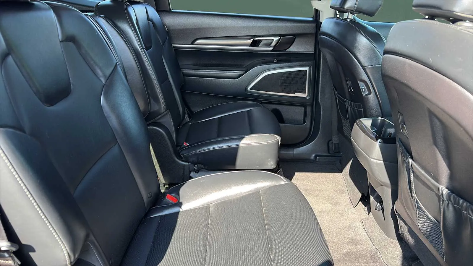 Kia Telluride photo 22
