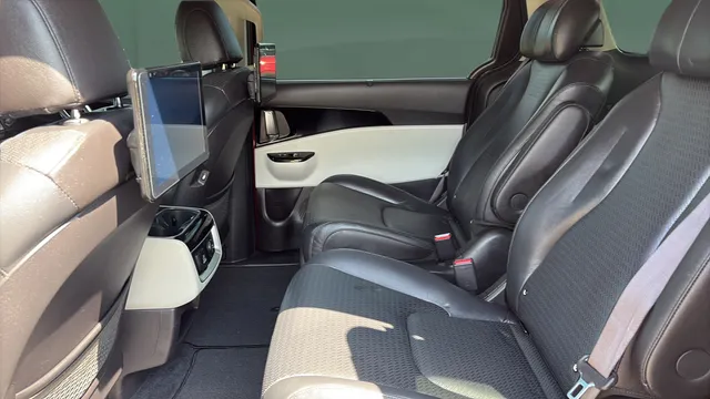 Kia Carnival photo 18
