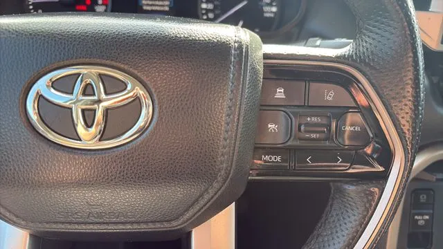 2023 Toyota Tundra Limited - Photo 10