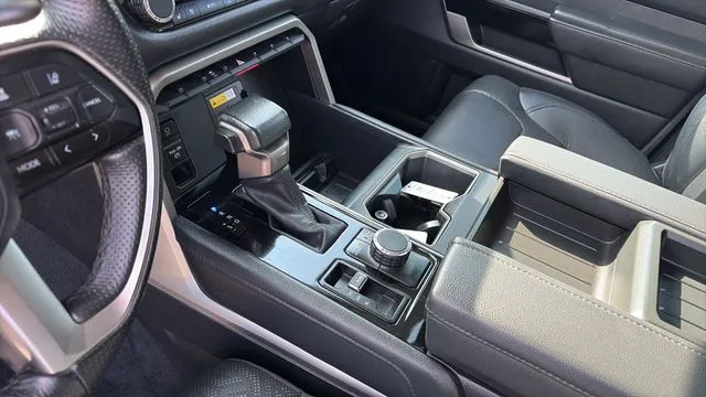 2023 Toyota Tundra Limited - Photo 14