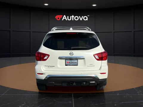 More photos of 2019 Nissan Pathfinder Platinum at Autova - Madison Heights, VA