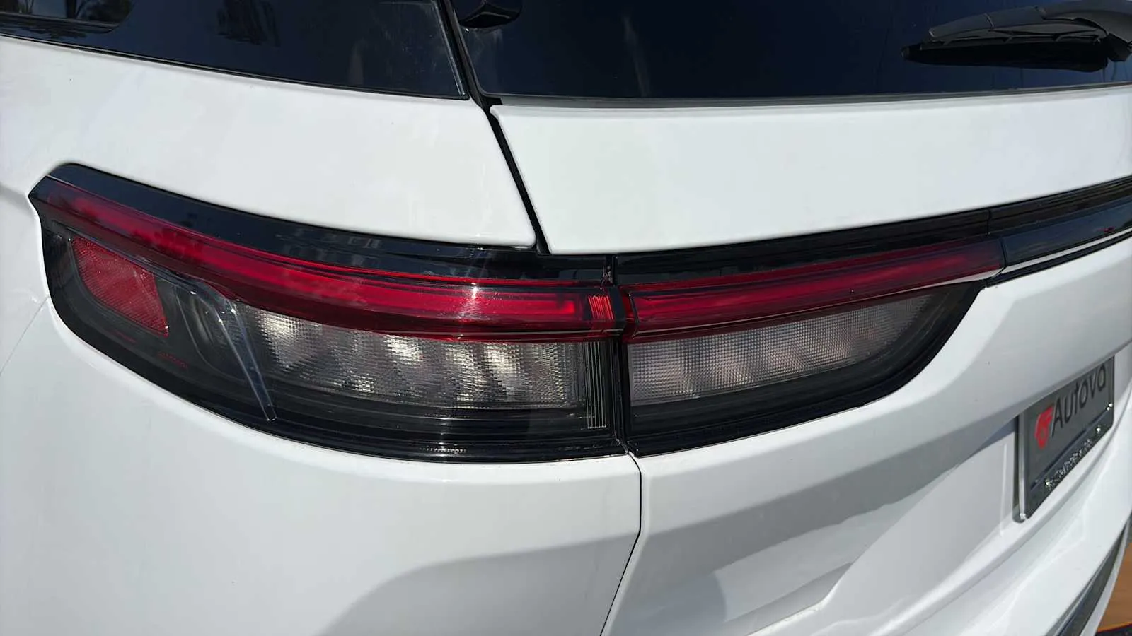 2023 Jeep Grand Cherokee Overland - Photo 11
