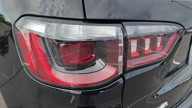 2025 Jeep Compass Latitude - Photo 28