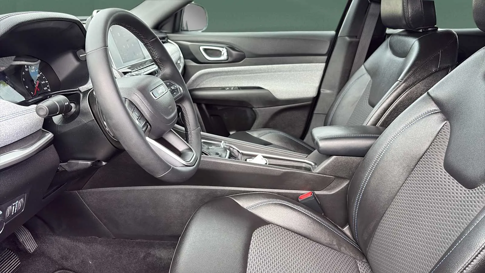 Jeep Compass photo 17