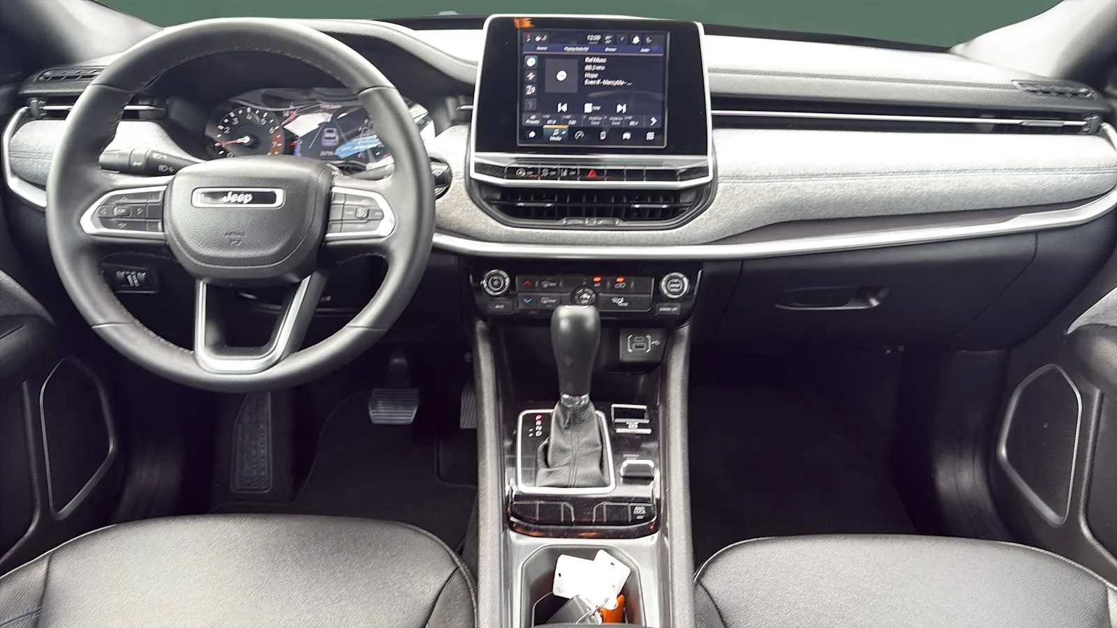 Jeep Compass photo 19