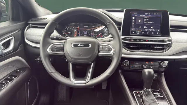 2025 Jeep Compass Latitude - Photo 20