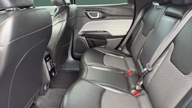 2025 Jeep Compass Latitude - Photo 18