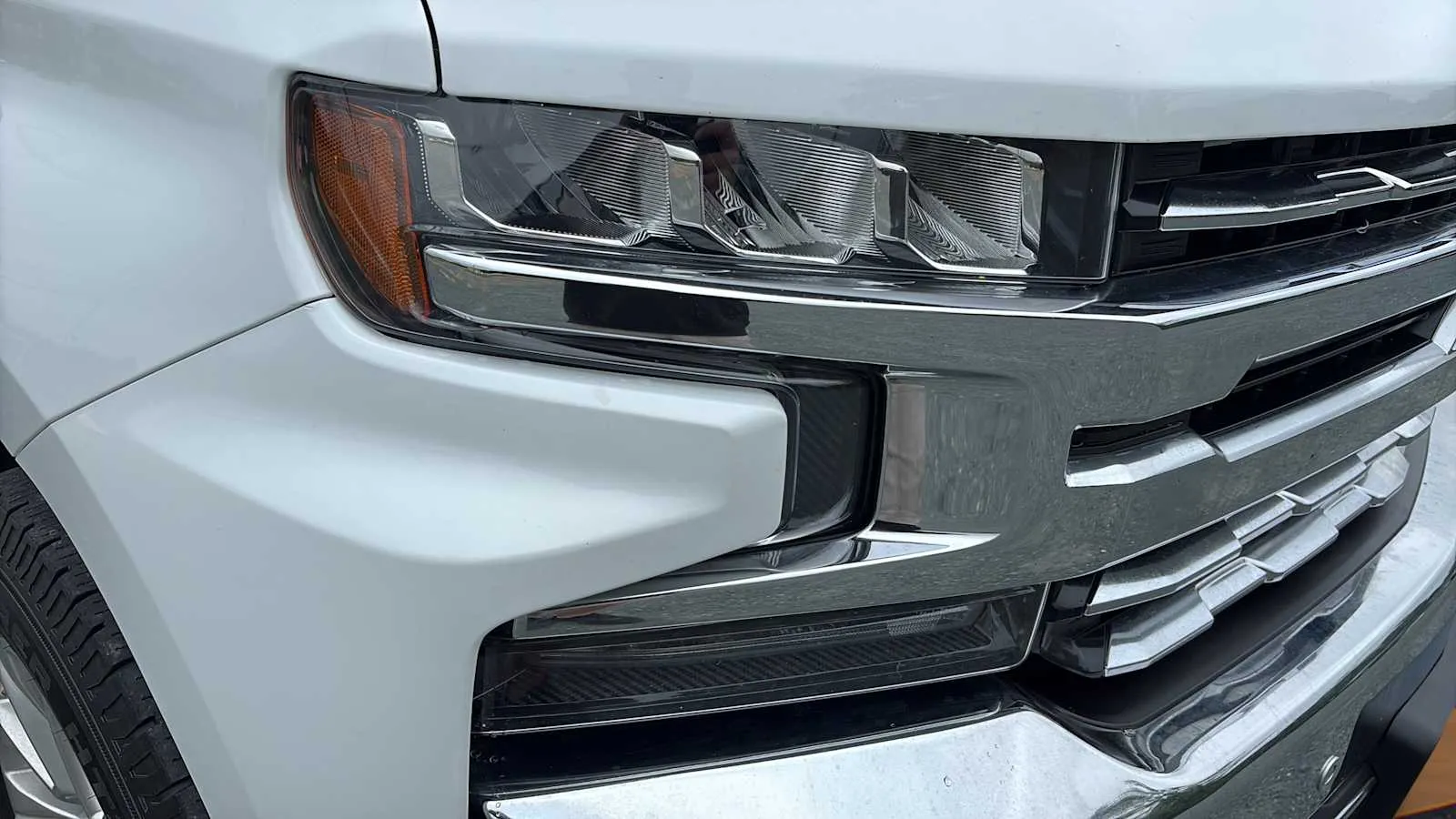 Chevrolet Silverado photo 27