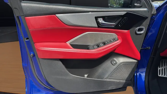 Acura MDX photo 16