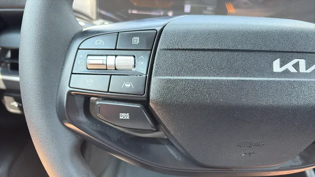 Kia K4 photo 14