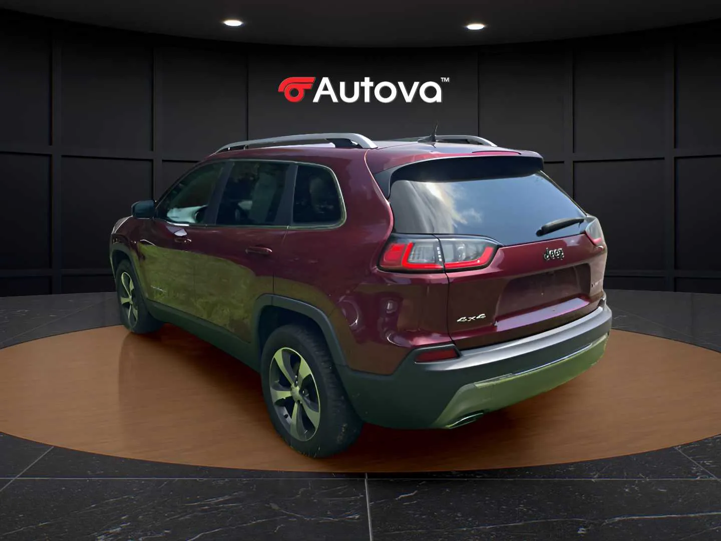 Jeep Cherokee photo 2