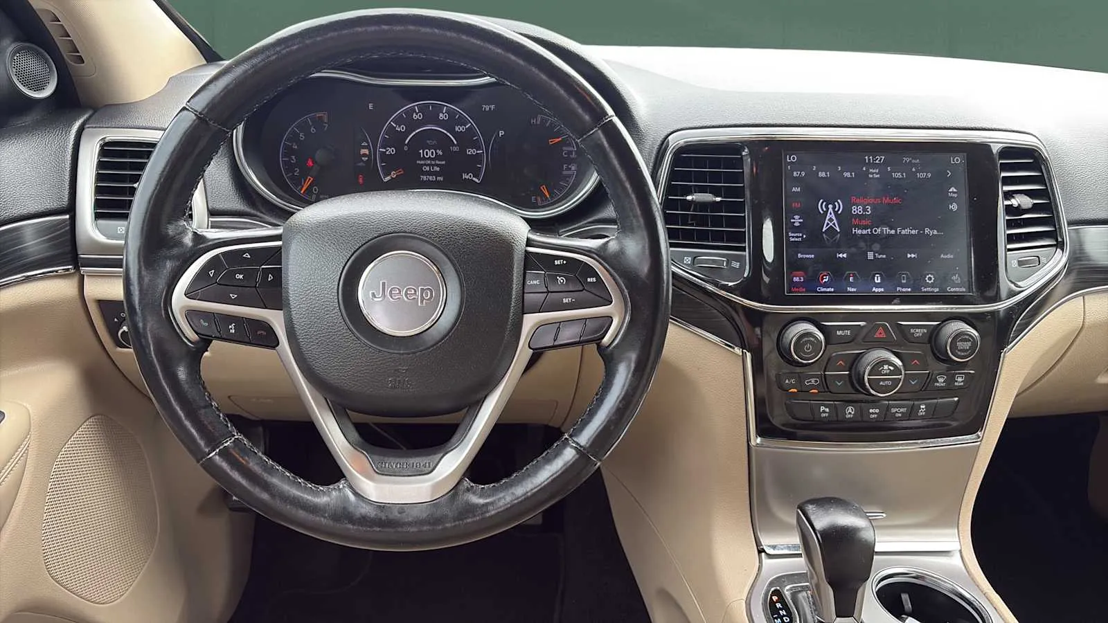 Jeep Grand Cherokee photo 25
