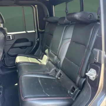 More photos of 2020 Jeep Gladiator Rubicon at Autova - Madison Heights, VA