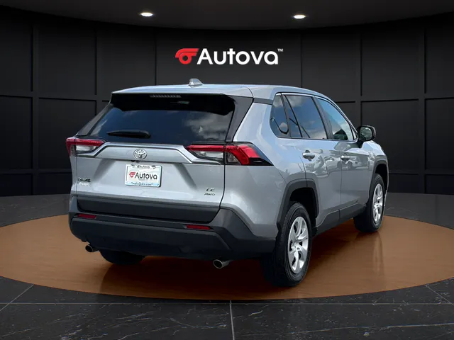 Toyota RAV4 photo 5