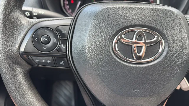 Toyota RAV4 photo 9