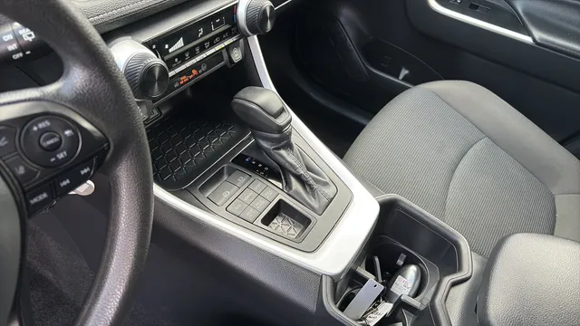 Toyota RAV4 photo 14