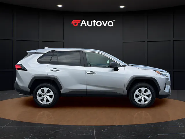 Toyota RAV4 photo 6