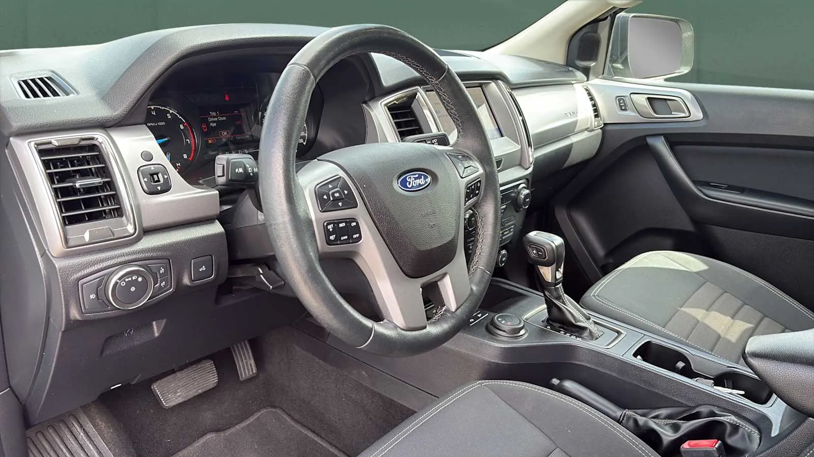 Ford Ranger photo 18