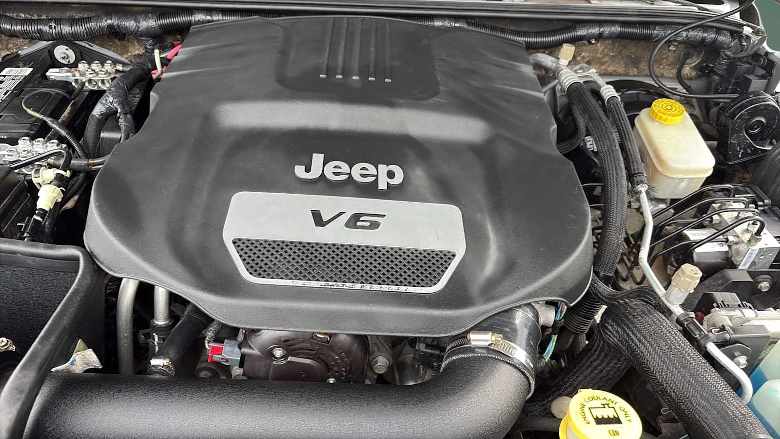 Jeep Wrangler photo 25