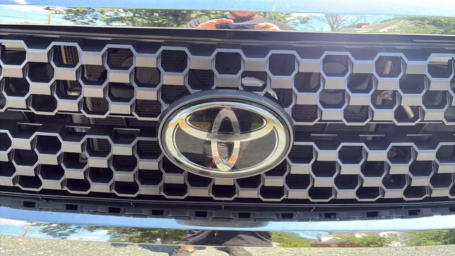 Toyota Tundra photo 27
