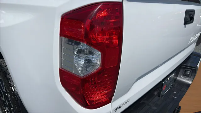 Toyota Tundra photo 28