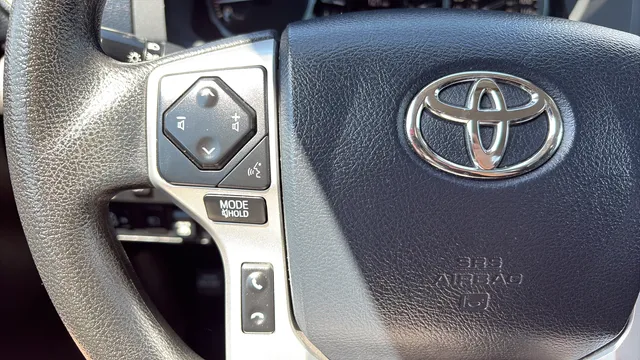 Toyota Tundra photo 9