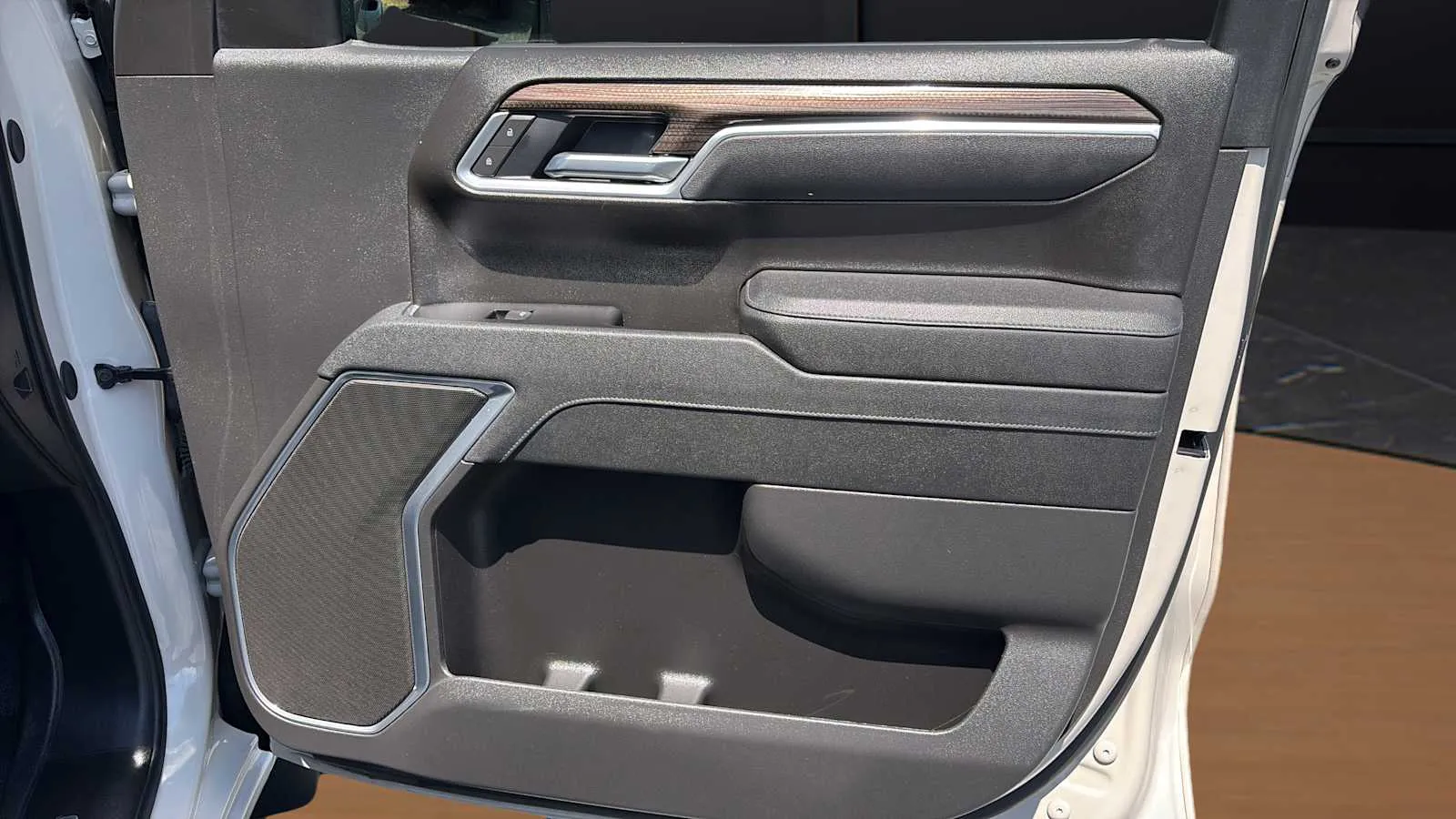 Chevrolet Silverado photo 28