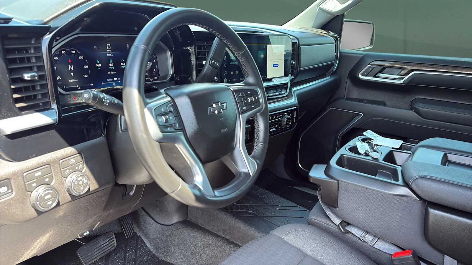 Chevrolet Silverado photo 18