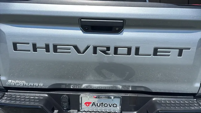 Chevrolet Colorado photo 12