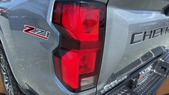 Chevrolet Colorado photo 11