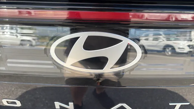 Hyundai Sonata photo 29