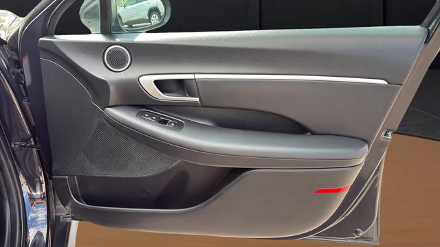 Hyundai Sonata photo 23