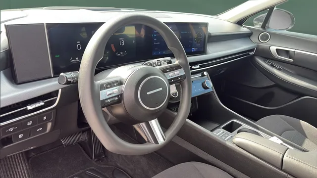 Hyundai Sonata photo 13