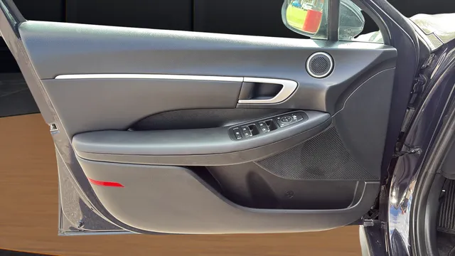 Hyundai Sonata photo 16