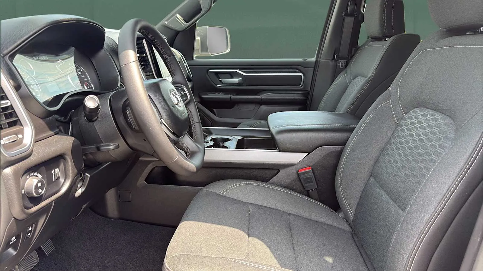 Ram 1500 photo 17
