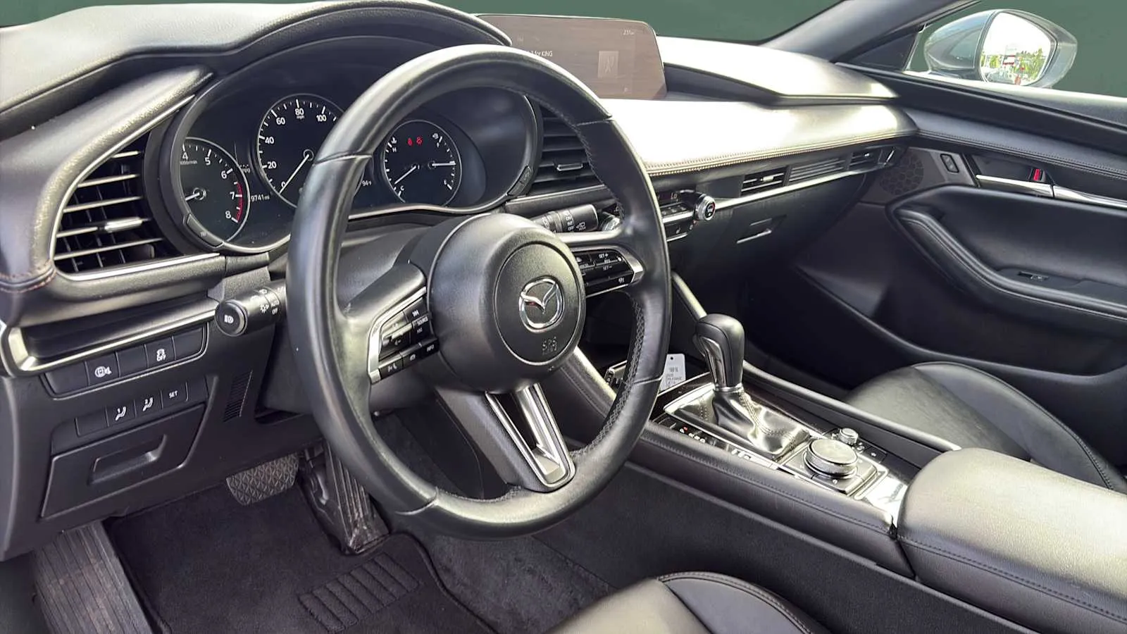 Mazda Mazda3 photo 12