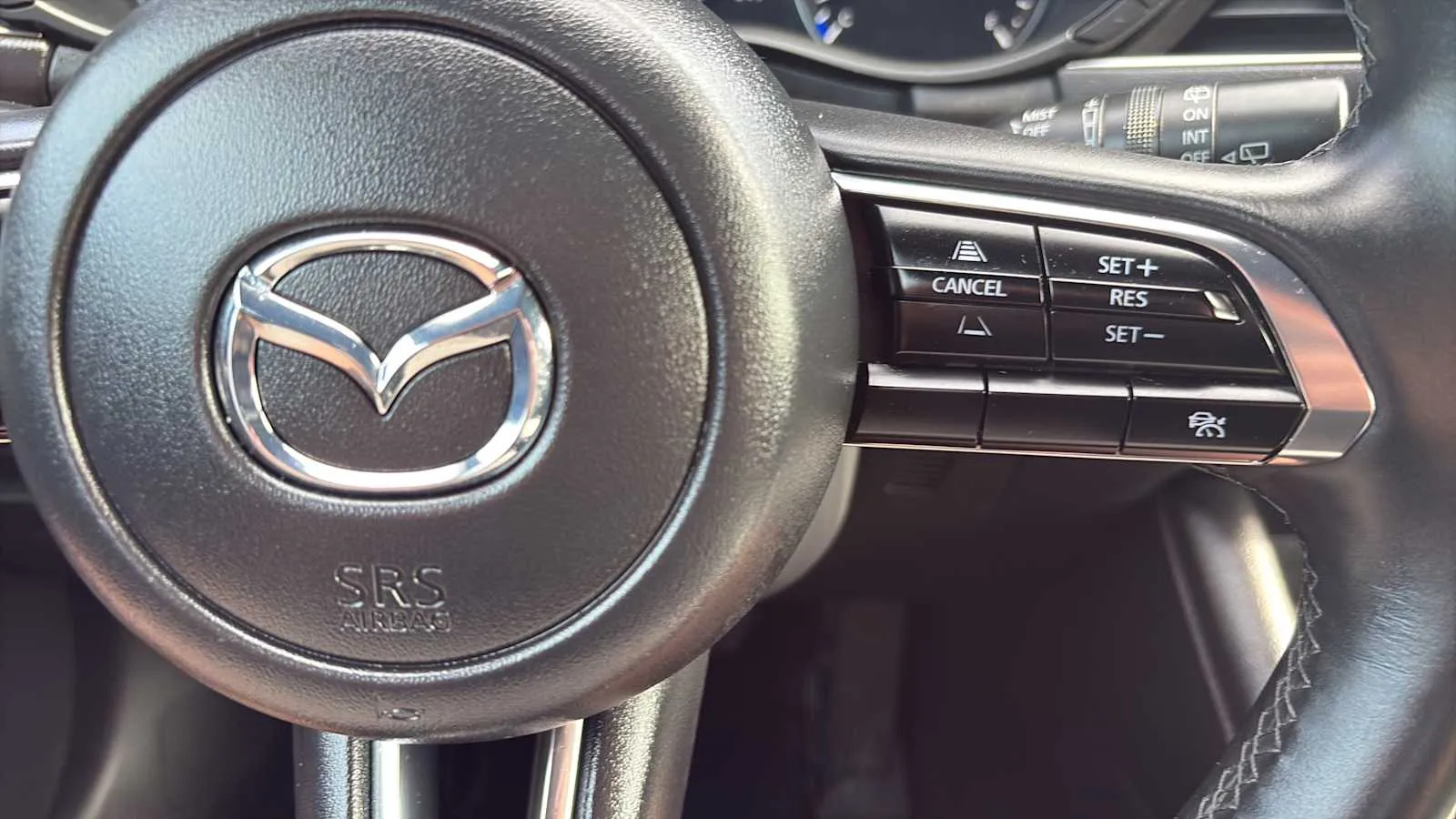 Mazda Mazda3 photo 10