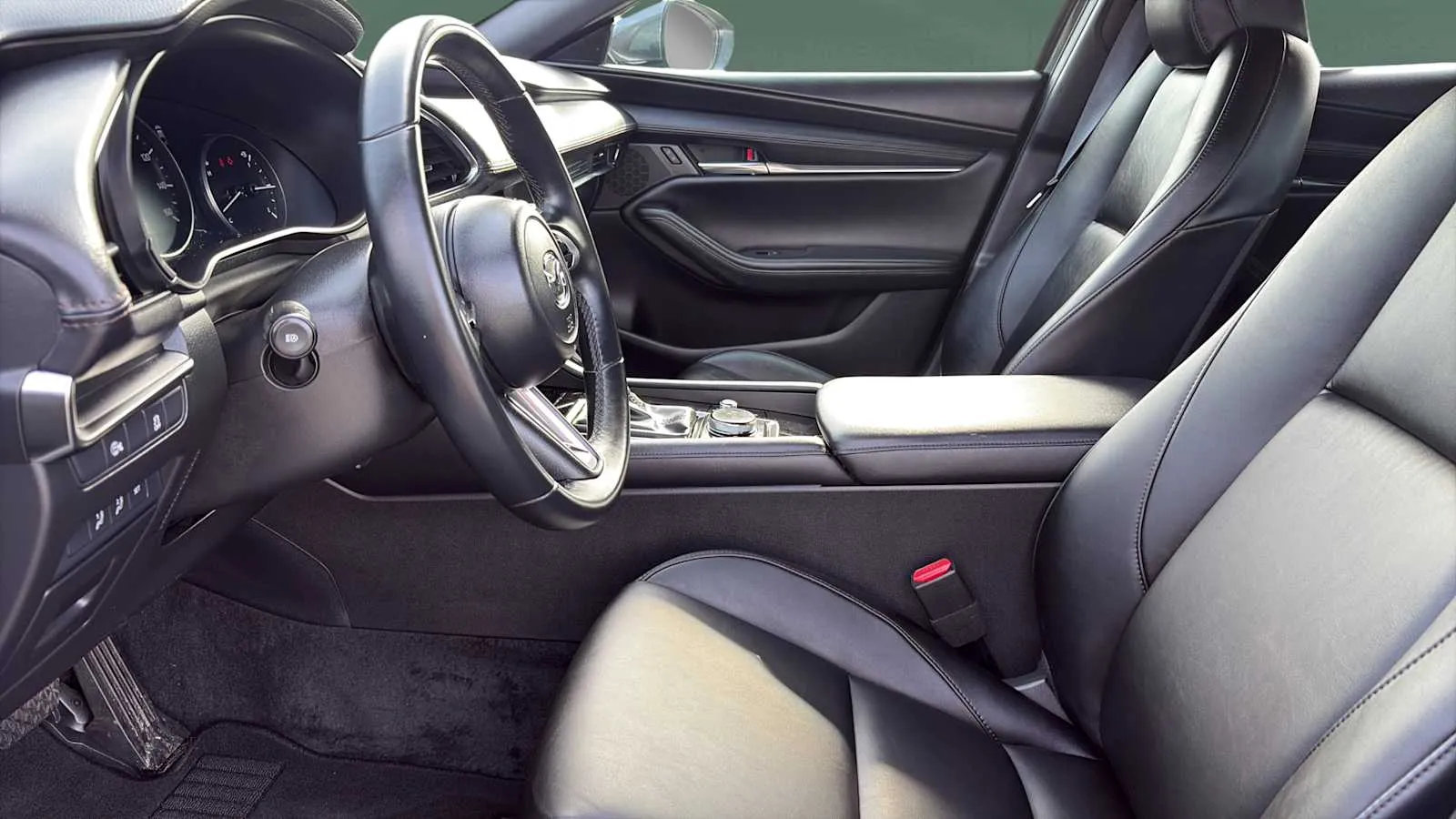 Mazda Mazda3 photo 16
