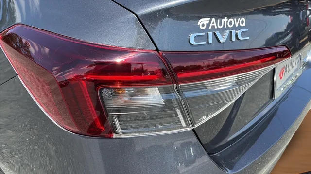 Honda Civic photo 11