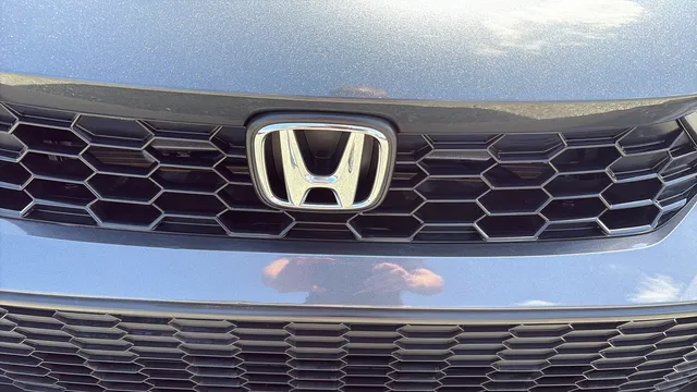 Honda Civic photo 10