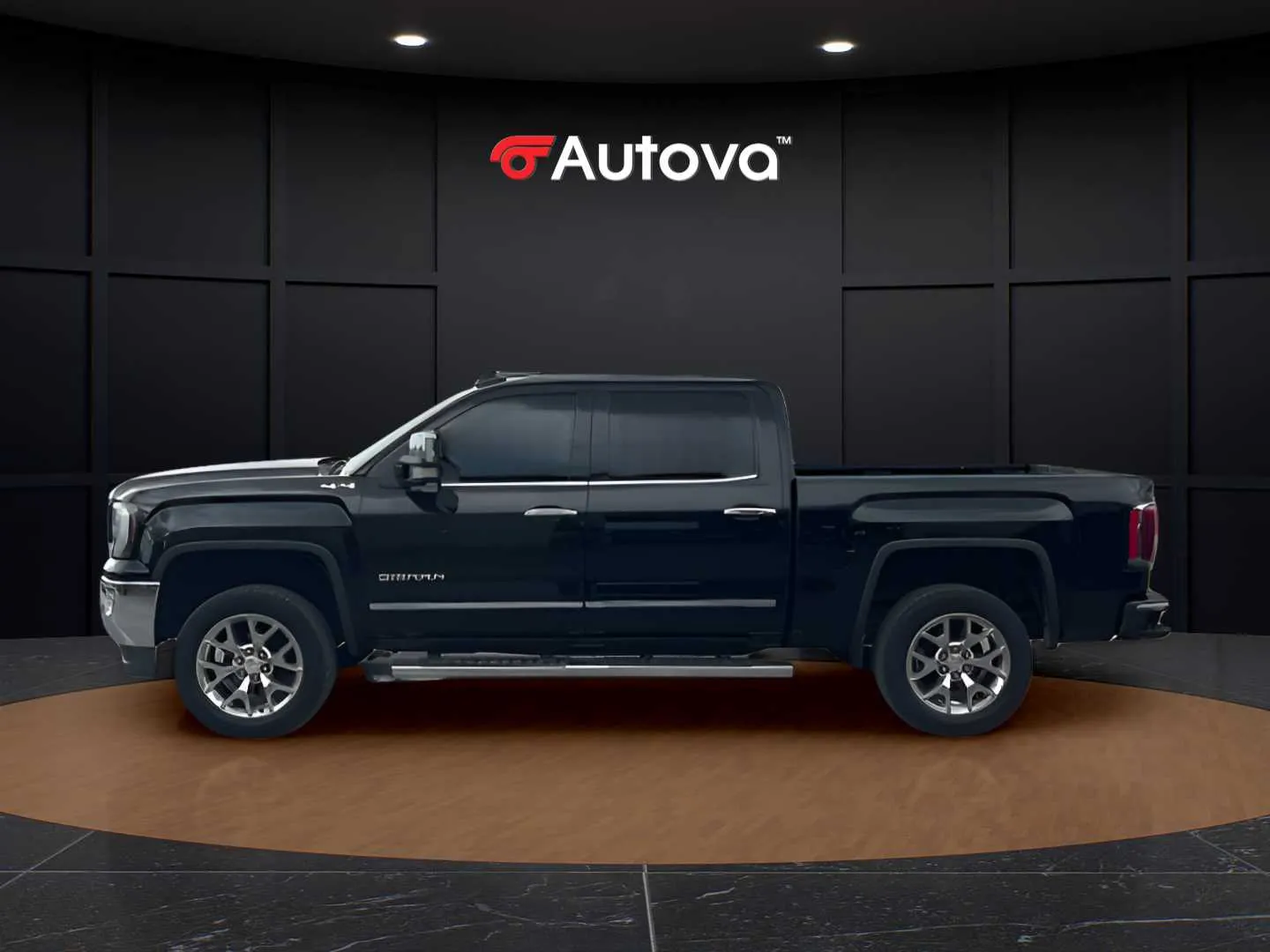 GMC Sierra photo 2