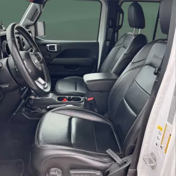More photos of 2018 Jeep Wrangler Unlimited Sahara at Autova - Madison Heights, VA