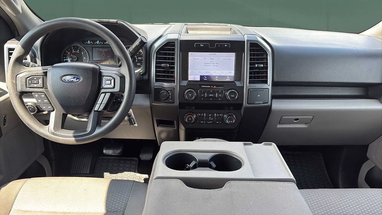 Ford F-150 photo 19