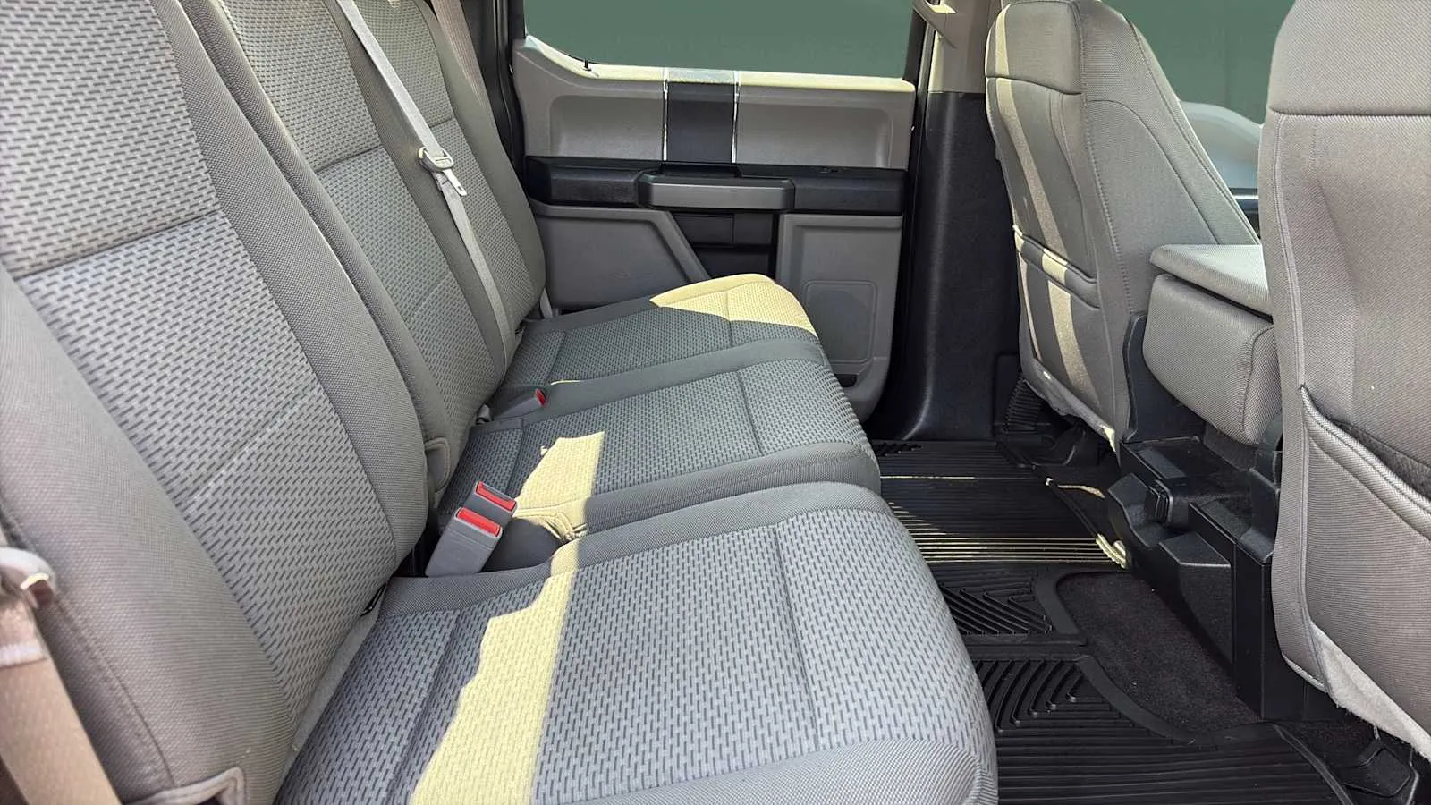 Ford F-150 photo 22